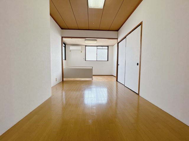 キャンパスひまわり住吉の洋室