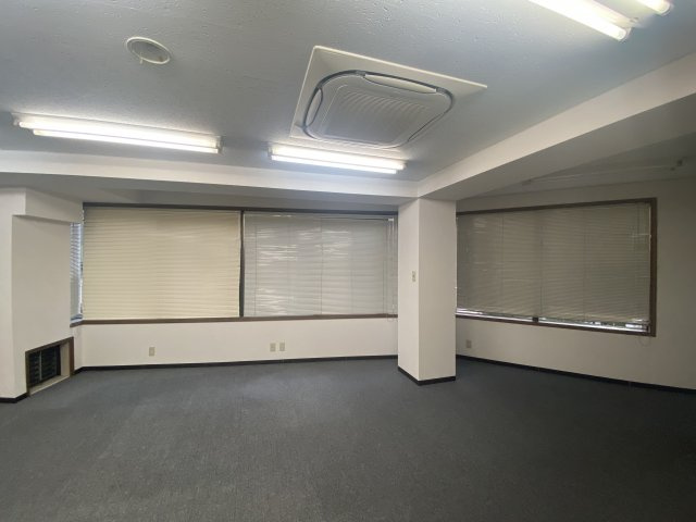 ASK赤坂の内装