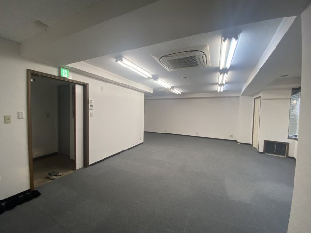 ASK赤坂の内装