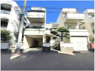 【外観】 | 小学校、中学校も近くで通学安心です。