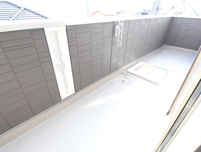 熊本市東区若葉６丁目のアパートのバルコニー