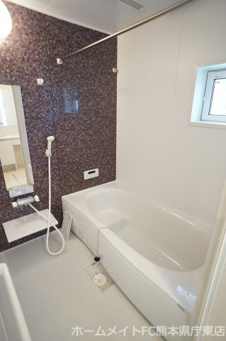 熊本市東区若葉６丁目のアパートの浴室