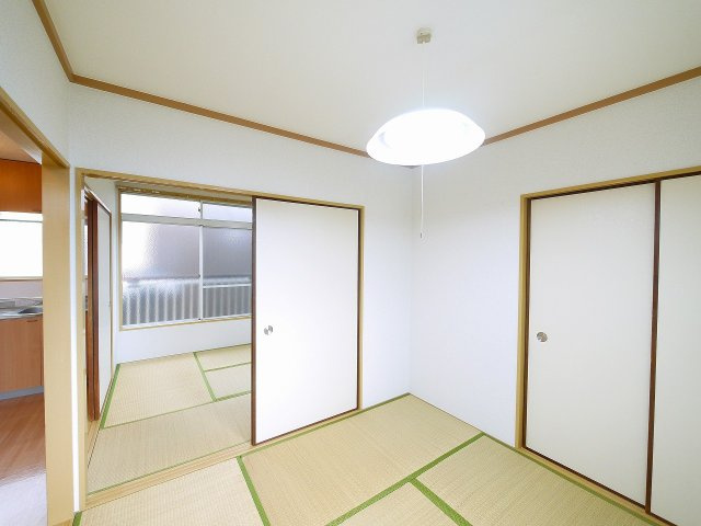 若草荘B棟の寝室|寝室にぴったりのお部屋です
