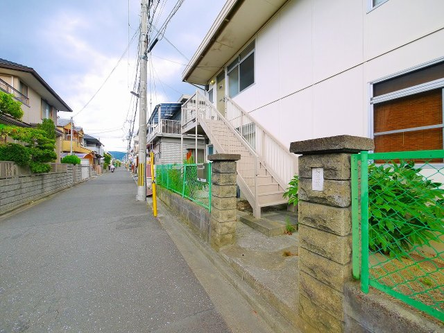 若草荘B棟のその他|レトロな雰囲気です。