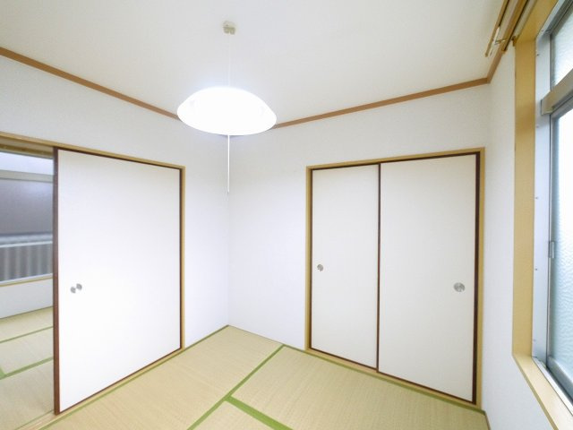 若草荘B棟の和室|い草の香りが落ち着く素敵な和室です