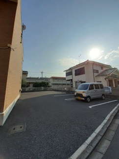 【駐車場】