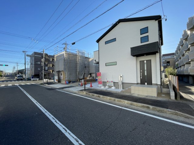 【外観】 | 守山区天子田2期 全2棟 1号棟＜仲介手数料無料＞天子田小・大森中　新築一戸建て | 撮影
社長の村田です！
自らプレイヤーとして営業しています
長年の経験と実績から皆様により良いマイホーム購入のご提案をいたします。
住宅ローンの不安や購入後の不安等何でもご相談ください。