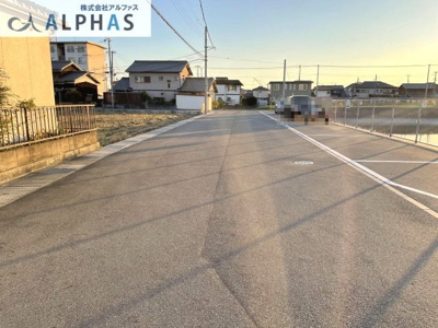 【前面道路含む現地写真】 | 加古郡播磨町古宮1丁目　中古戸建 | 交通量も少なく静かな住環境です♪