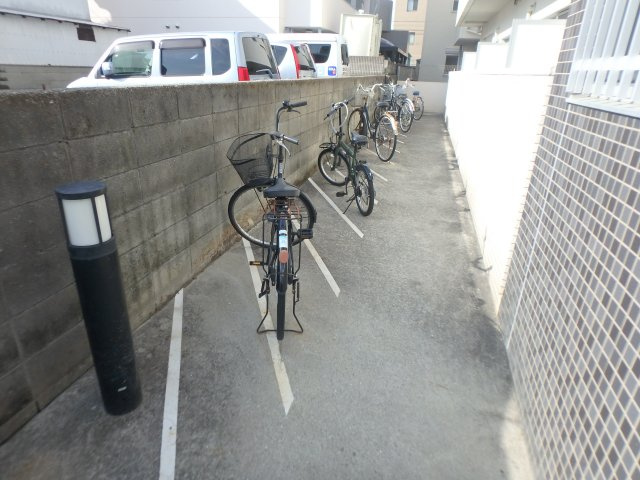 【その他共用部分】 | ディアコート西宮北口 | 駐輪スペース
