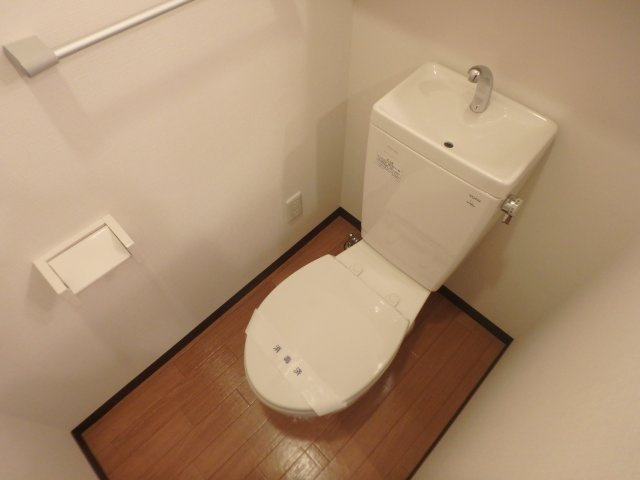 【トイレ】 | ディアコート西宮北口 | 清潔感のあるトイレです