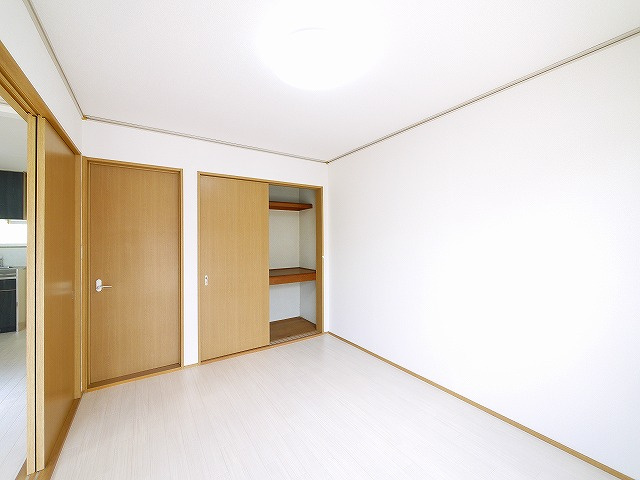 エステートピアタツノⅠの居間・リビング