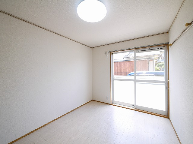 エステートピアタツノⅠの和室