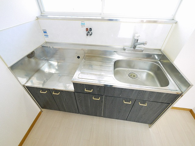 エステートピアタツノⅠのキッチン