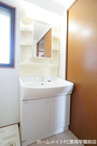 熊本市北区大窪４丁目の賃貸マンションの独立洗面台