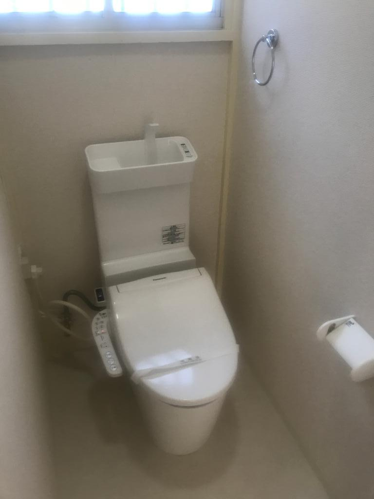 カトレア荘のトイレ|シンプルで使いやすいトイレです