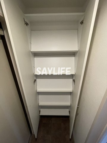 F asecia 関目の玄関