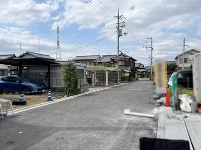 【前面道路含む現地写真】 | 城陽市水主南垣内2号棟　新築戸建