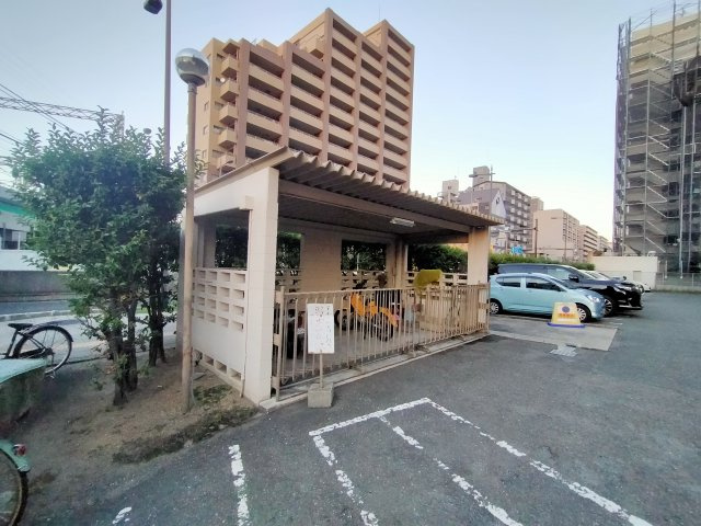 ハイム関目の駐車場