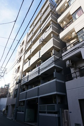 ドルチェ新宿壱番館の外観