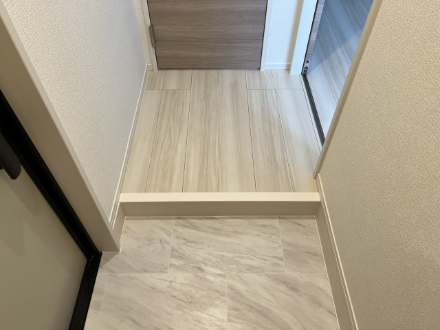 エクセリア西小岩の玄関