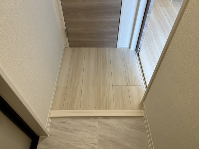 エクセリア西小岩の玄関