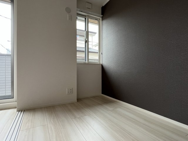 エクセリア西小岩の洋室
