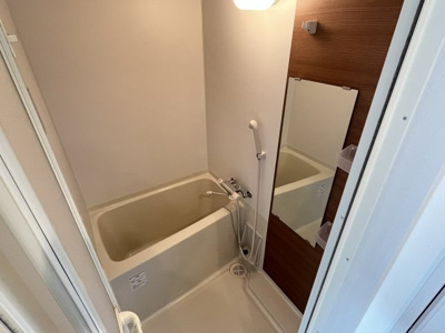 【浴室】 | ガーデンヒルズ | 落ち着いた空間のお風呂です