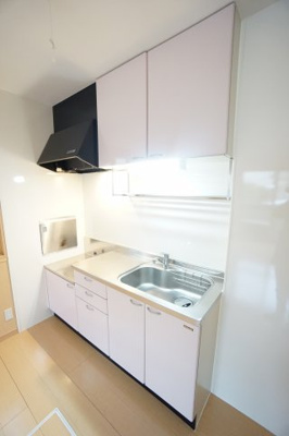 【キッチン】 | ロジュマンマエバラD | ※同物件・反転タイプの写真です。