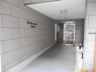 La・KIYAMIYASSO（ラ・キヤミヤッソ）のエントランス