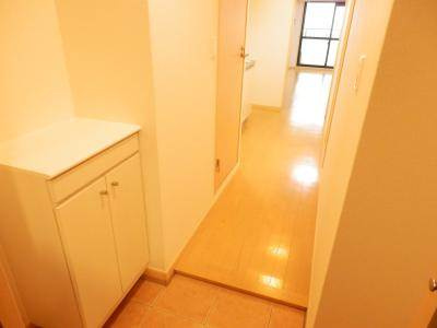 La・KIYAMIYASSO（ラ・キヤミヤッソ）の内装|玄関から