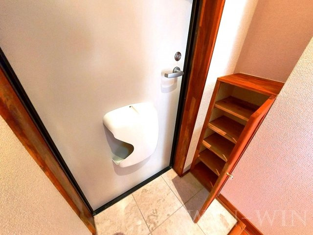 セザンヌ南栄の玄関