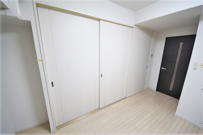 【洋室】 | S-RESIDENCE難波Viale