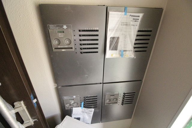 エルカーサ荏田のエントランス