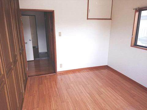 鎌田中古住宅の洋室