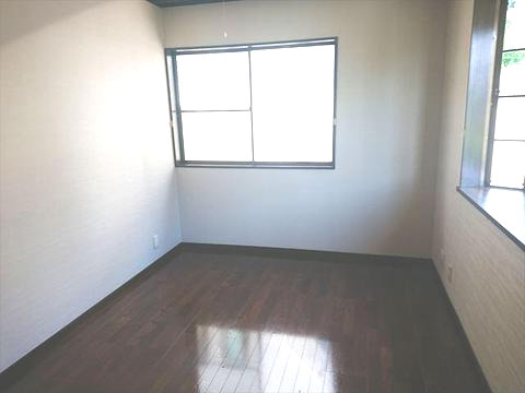鎌田中古住宅の洋室|2階北側洋室