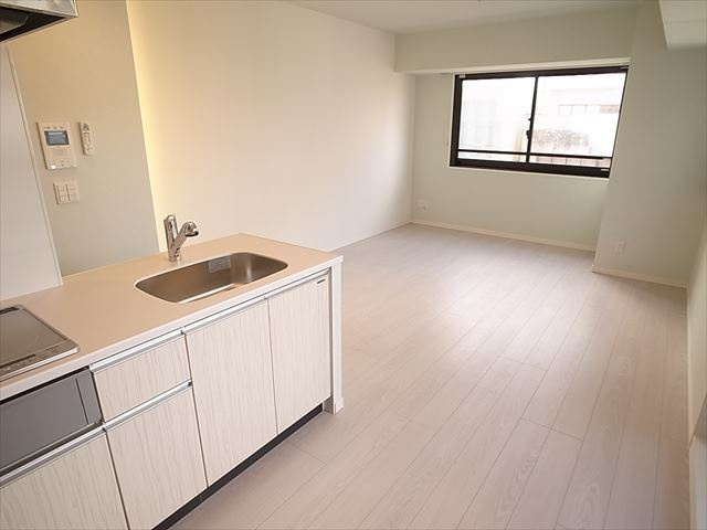 ロイヤルパークス大名のキッチン|ロイヤルパークス大名（1LDK）キッチン