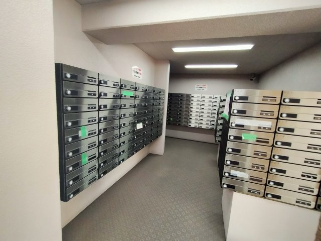 日商岩井菫橋ハイツのその他共用部分|メールボックスです。