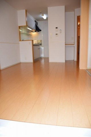 スペランツァ　ルーチェ　Ｂの内装|明るい室内です