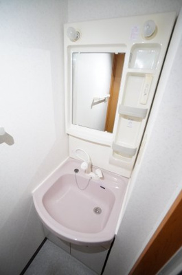 【独立洗面台】 | グランメゾン椿森 | ※同物件・反転タイプの写真です。