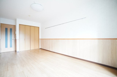 【洋室】 | グランメゾン椿森 | ※同物件・反転タイプの写真です。