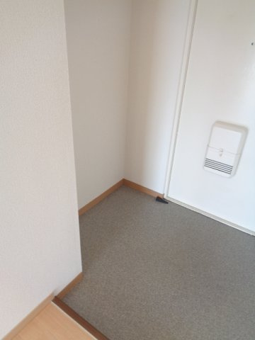 ストークマンションの玄関