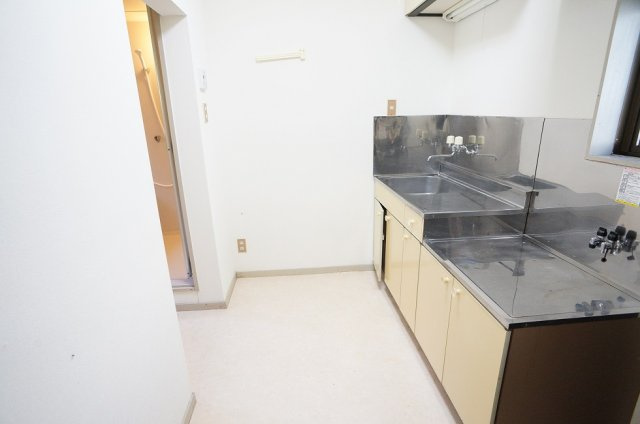 【キッチン】 | コーポナガキタ | キッチン全体