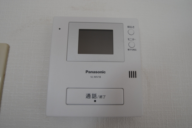 サンライズ大善寺のセキュリティ|TVモニターフォン
内装イメージ：同物件別室