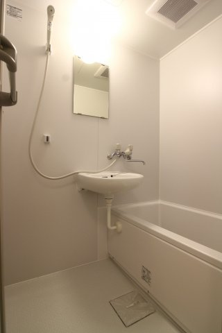 旭が丘伸和ハイツの浴室