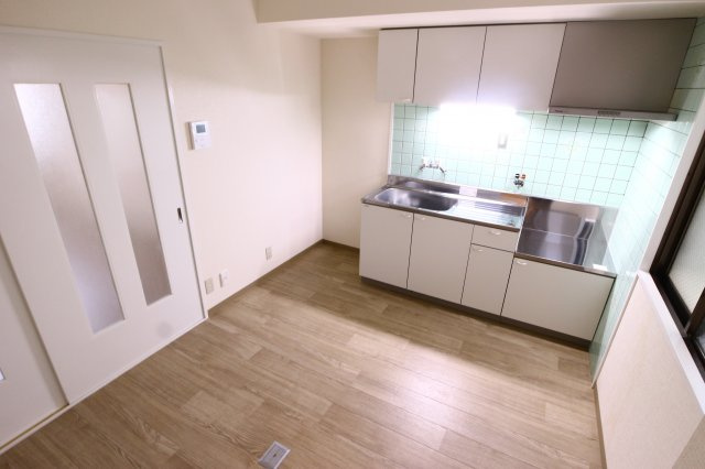 旭が丘伸和ハイツの居間・リビング