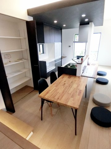 広島市安佐北区可部6丁目　中古一戸建て（全2棟）のキッチン|きれいなキッチンです