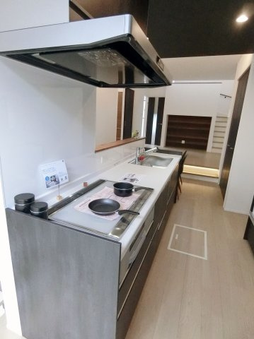 広島市安佐北区可部6丁目　中古一戸建て（全2棟）のキッチン|お料理しやすいキッチンです