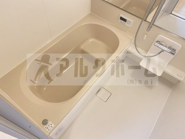 プレミール東本町の浴室