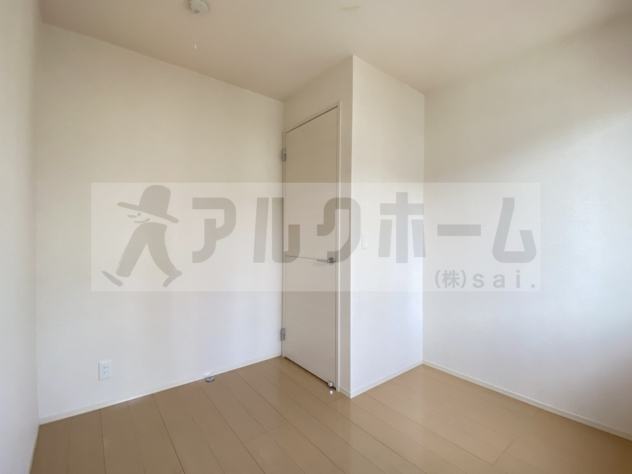 プレミール東本町の洋室