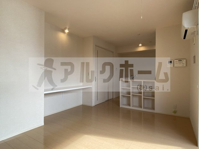 プレミール東本町の居間・リビング